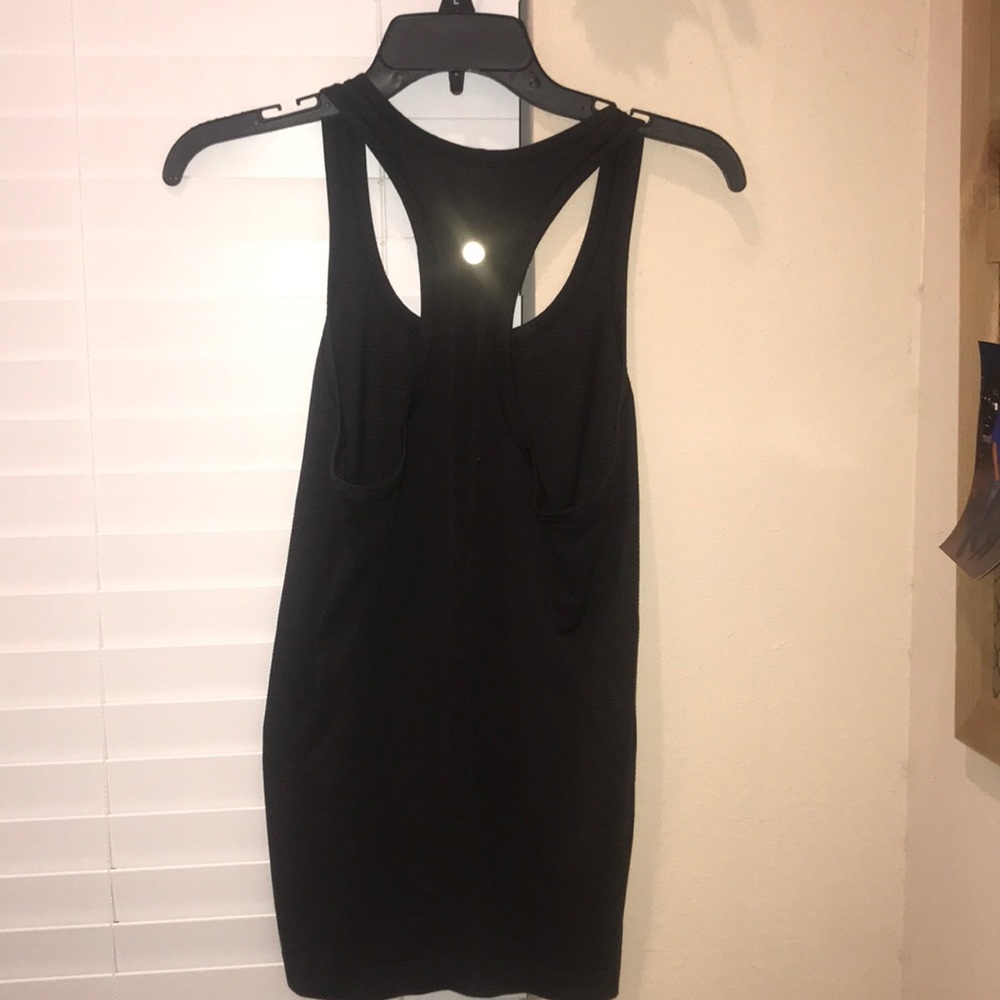 Size 4 Lululemon tank top